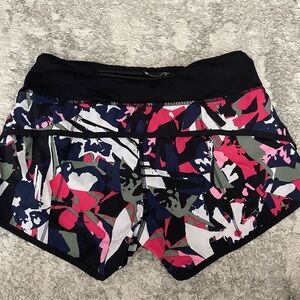 Lululemon speed up shorts 2.5”